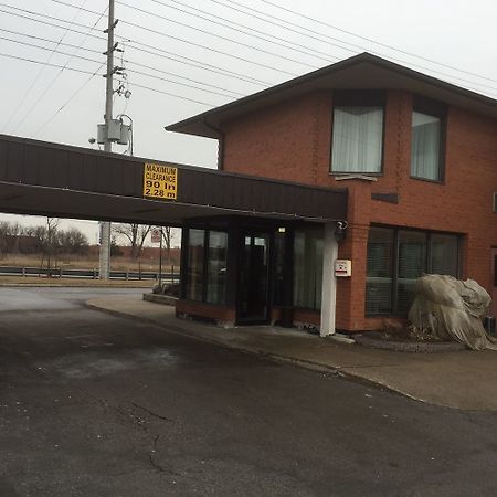 White Knight Motel Brampton Esterno foto
