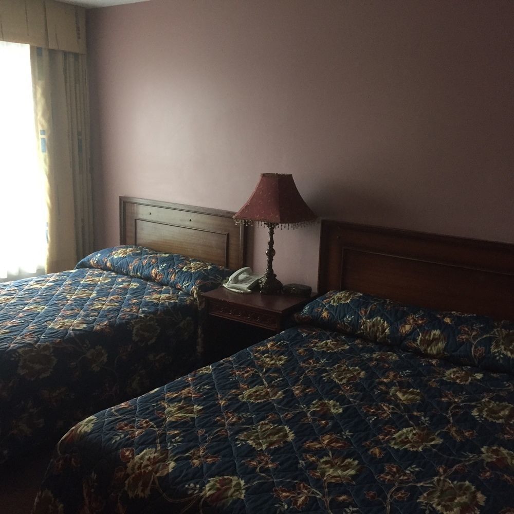 White Knight Motel Brampton Esterno foto